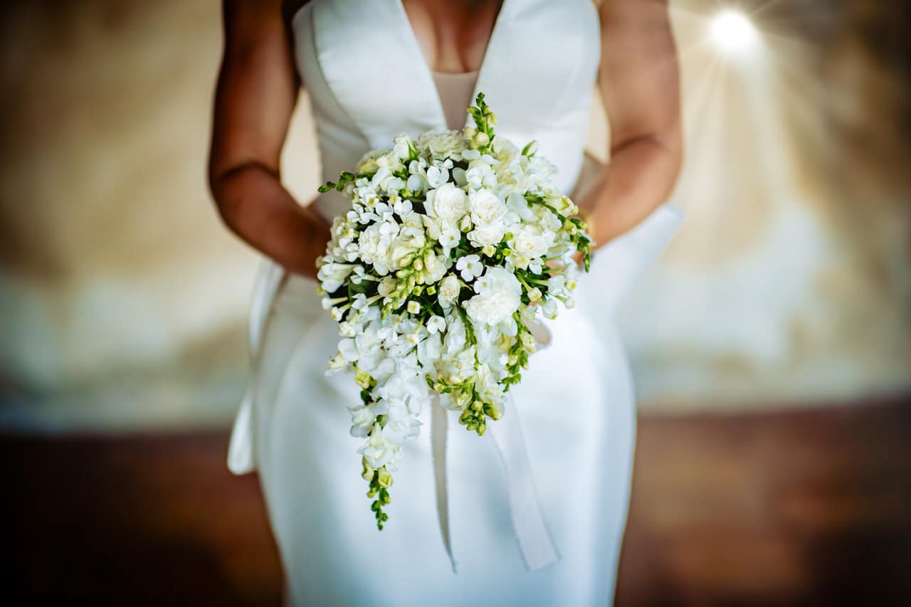 Villa Cimbrone Ravello Amalfi Coast Bride writing the vows